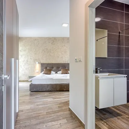 فيلة Nada For 8 Persons In Istria With 55 M2 Pool, Wellness & Free Bikes