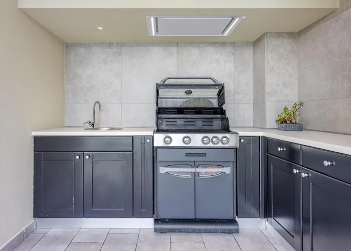 Nada For 8 Persons In Istria With 30 M2 Pool, Wellness & Free Bikes