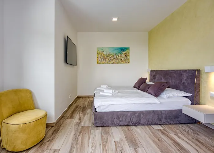 Nada For 8 Persons In Istria With 55 M2 Pool, Wellness & Free Bikes