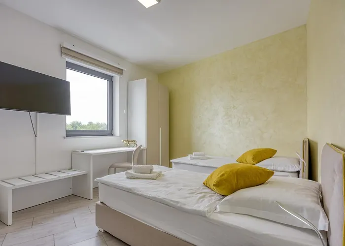 Villa Nada For 8 Persons In Istria With 55 M2 Pool, Wellness & Free Bikes